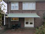 Groen wit gestreept electrisch zonnescherm 540 cm breed, Tuin en Terras, Ophalen, 450 cm of meer, Elektrisch, Zo goed als nieuw
