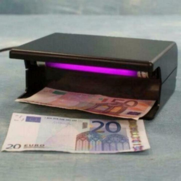 Ultra violet bankbiljet tester,, Postzegels en Munten, Munten en Bankbiljetten | Toebehoren, Valsgelddetector, Ophalen of Verzenden