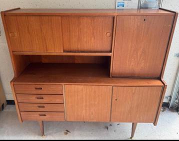 Mid-Century Deens sideboard beschikbaar voor biedingen
