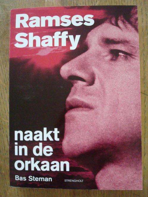 4 muziekboeken, Clapton, Shaffy, Huub van der Lubbe, Lenox, Boeken, Muziek, Zo goed als nieuw, Algemeen, Ophalen of Verzenden