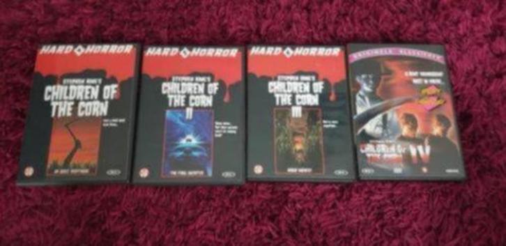Te koop dvds Children of the corn delen 1 , 2 , 3 , 4, Cd's en Dvd's, Dvd's | Horror, Zo goed als nieuw, Overige genres, Vanaf 16 jaar
