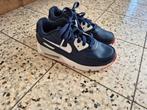 Nike Air maat 32, Kinderen en Baby's, Kinderkleding | Schoenen en Sokken, Ophalen of Verzenden, Zo goed als nieuw, Jongen