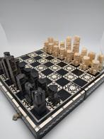 Aztec marmeren schaakstukken met bord, Ophalen of Verzenden, Gebruikt