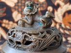 Chinese koro of wierookbrander met een Foo dog van brons., Antiek en Kunst, Ophalen of Verzenden