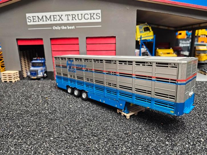 Wsi heuga vee trailer b keus berdex, Hobby en Vrije tijd, Modelauto's | 1:50, Zo goed als nieuw, Bus of Vrachtwagen, Wsi, Ophalen