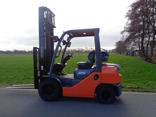 Toyota 4252 UUR G2500 (bj 2010), Zakelijke goederen, Machines en Bouw | Heftrucks en Intern transport, Heftruck, Overige aandrijving