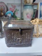 Mooi klein oud Frans bewerkt sieraden kistje, Antiek en Kunst, Ophalen of Verzenden