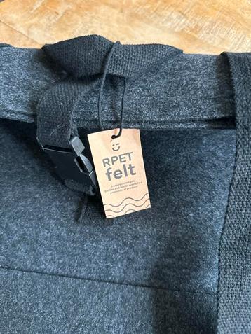 Rpet Felt Rugzak - Lichtgewicht Donkergrijs beschikbaar voor biedingen
