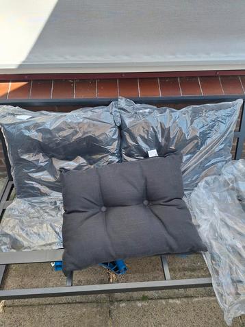 3 splinter nieuwe rugkussens voor een tuinbank, donkergrijs  beschikbaar voor biedingen