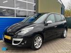Renault Scenic 1.6 Celsium|Keurig|Cruise|Navi|Airco|Trekhaak, Auto's, Renault, Voorwielaandrijving, Stof, 4 cilinders, Zwart