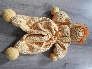 Zelfgemaakte pop / knuffel / knuffelpop beschikbaar voor biedingen