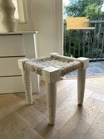 Vintage gevlochten kruk/tafeltje (44 x 41 x 41 cm), Ophalen, Gebruikt, Hout