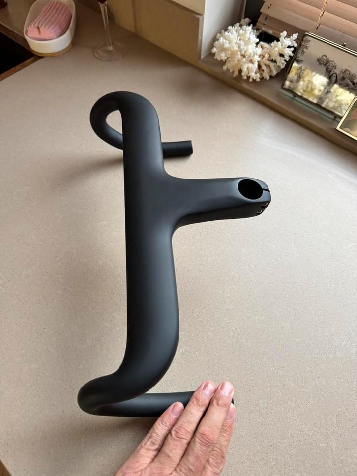 Carbon Aero sturen in diverse kleuren en maten leverbaar., Fietsen en Brommers, Fietsonderdelen, Nieuw, Racefiets, Stuur, Ophalen of Verzenden