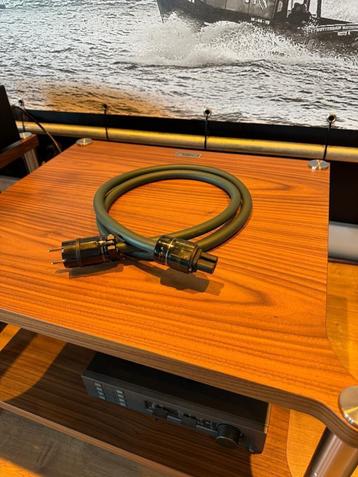 Furutech FP-TCS31 1.8m stroomkabel powercord beschikbaar voor biedingen