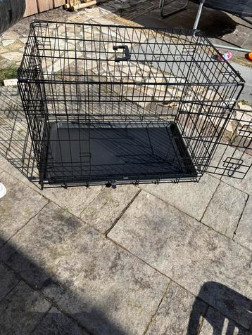 Honden bench zo goed als nieuw  beschikbaar voor biedingen