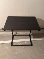 Mooie zwarte bijzettafel, Ophalen, Metaal of Aluminium, 55 tot 75 cm, Zo goed als nieuw