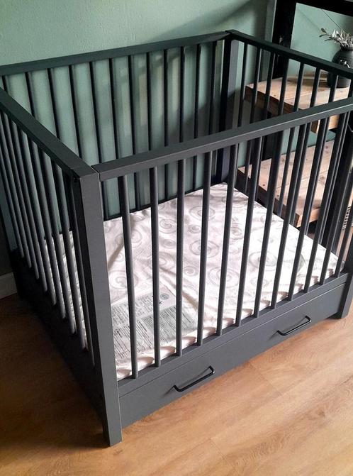 Antraciet box met lade en boxmatras, Kinderen en Baby's, Boxen, Nieuw, In hoogte verstelbaar, Lade, Ophalen
