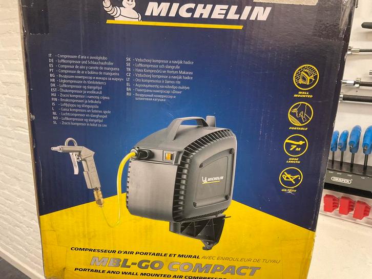 Michelin MBL-GO Compact Wand Compressor Nieuw ! €70,-, Doe-het-zelf en Verbouw, Compressors, Nieuw, Minder dan 25 liter, Minder dan 200 liter/min