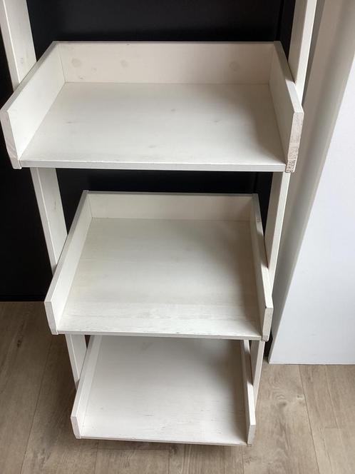Houten whitewashed ladderwandkast, 5 planken   H136, B46 igs, Huis en Inrichting, Kasten | Stellingkasten, Gebruikt, Ophalen