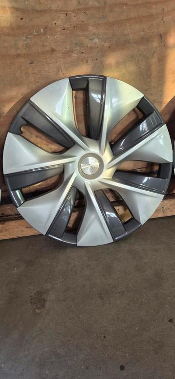 Tesla wieldoppen - Set van 4 beschikbaar voor biedingen