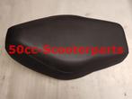Zadel Buddyseat Sym Jet Euro X 77200-T6V-900 Gebruikt, Ophalen of Verzenden, 50ccscooterparts, Info@50cc-scooterparts.nl, Veen