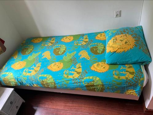 Meerdere bedden + matrassen, Huis en Inrichting, Slaapkamer | Complete slaapkamers, Zo goed als nieuw, Tweepersoons, Ophalen