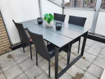Zwarte tuinset - voor een klein prijsje af te halen! beschikbaar voor biedingen