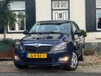 Skoda FABIA 1.4-16V Scout|Airco|Bluetooth|Camera|Nette auto!, Auto's, Euro 5, Gebruikt, Zwart, Blauw