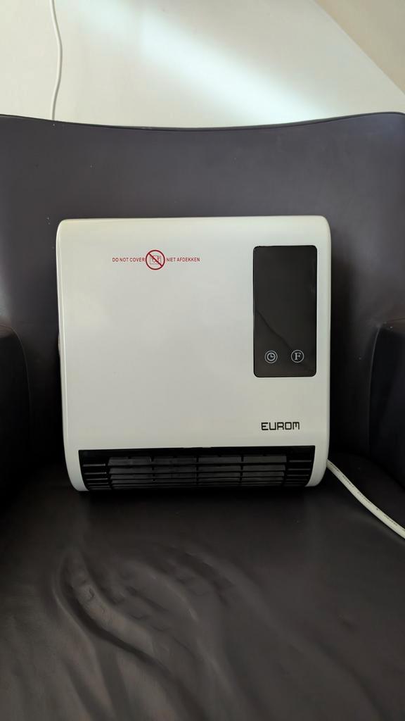 Eurom badkamerverwarming, Huis en Inrichting, Kachels, Zo goed als nieuw, Hangend, Overige soorten, Elektrisch, Ophalen of Verzenden