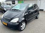 Mercedes-Benz A-Klasse 1.4 A140 Lang 2003 Zwart, Auto's, Mercedes-Benz, Voorwielaandrijving, 4 cilinders, 400 kg, Zwart