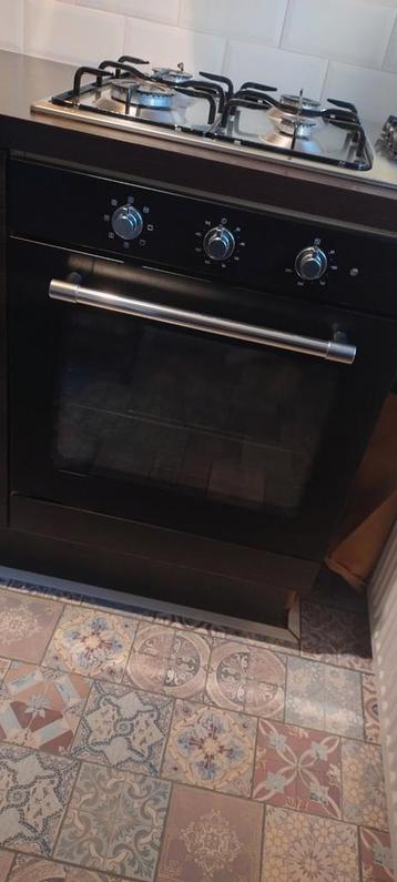 Zwarte Oven - 60x60cm beschikbaar voor biedingen