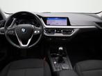 BMW 1-serie 118i Executive Edition | Navigatie | Achteruitri, Auto's, Stof, Gebruikt, Traction-control, Wit