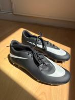 Nike voetbalschoenen maat 41, Sport en Fitness, Voetbal, Maat XS of kleiner, Ophalen, Zo goed als nieuw, Schoenen