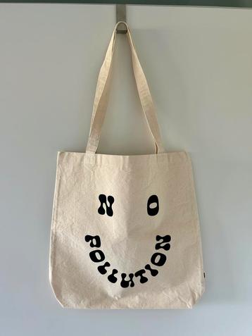 Totebag creme kleur beschikbaar voor biedingen