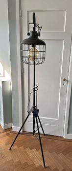 Industriële staande lamp, Huis en Inrichting, Lampen | Vloerlampen, Ophalen