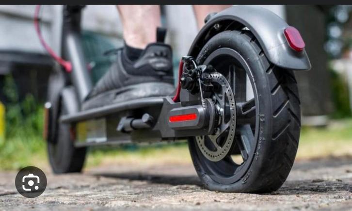 Step reparatie, all de merk, banden vervangen , accu’s, Fietsen en Brommers, Steps, Zo goed als nieuw, Elektrische step (E-scooter)