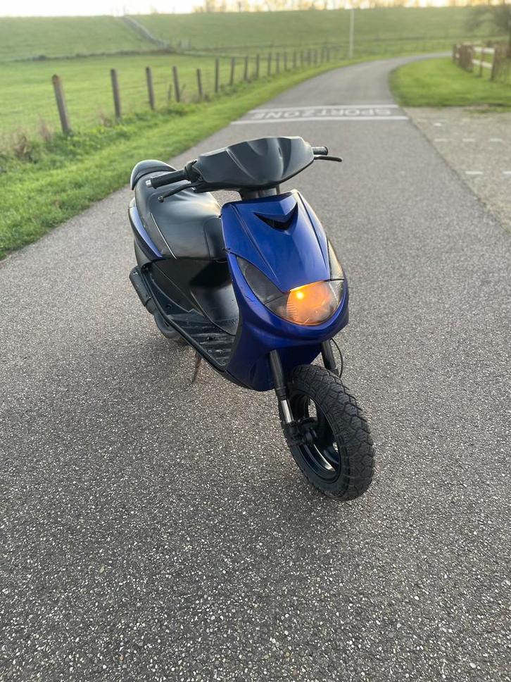 Peugeot Vivacity 50 | 2005, Fietsen en Brommers, Scooters | Peugeot, Zo goed als nieuw, Vivacity, Benzine, Ophalen