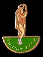 Twirling Club pin, Verzamelen, Speldjes, Pins en Buttons, Ophalen of Verzenden, Nieuw, Figuurtje, Speldje of Pin