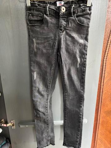 Jeans van Tumble ‘n Dry beschikbaar voor biedingen