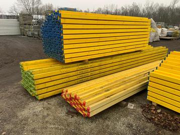 Houten Balken H-20 | 400 m | Naar het plafond beschikbaar voor biedingen
