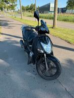 Kymco Agility 150 Motorscooter nette staat, Fietsen en Brommers, Scooters | Kymco, Ophalen of Verzenden, Zo goed als nieuw, Agility