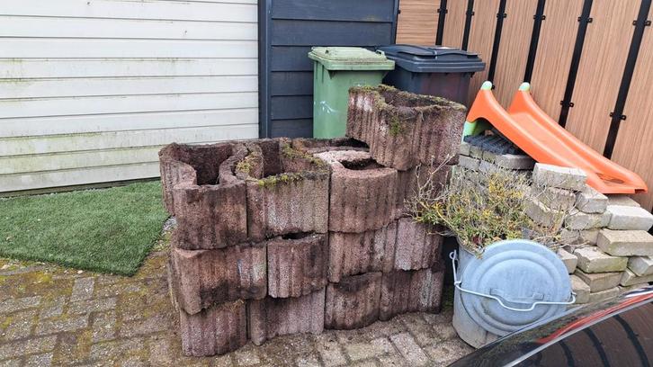 Stapelbare betonnen bloembakken GRATIS, Tuin en Terras, Bloembakken en Plantenbakken, Gebruikt, Beton, Binnen, Balkon, Tuin, Minder dan 30 cm