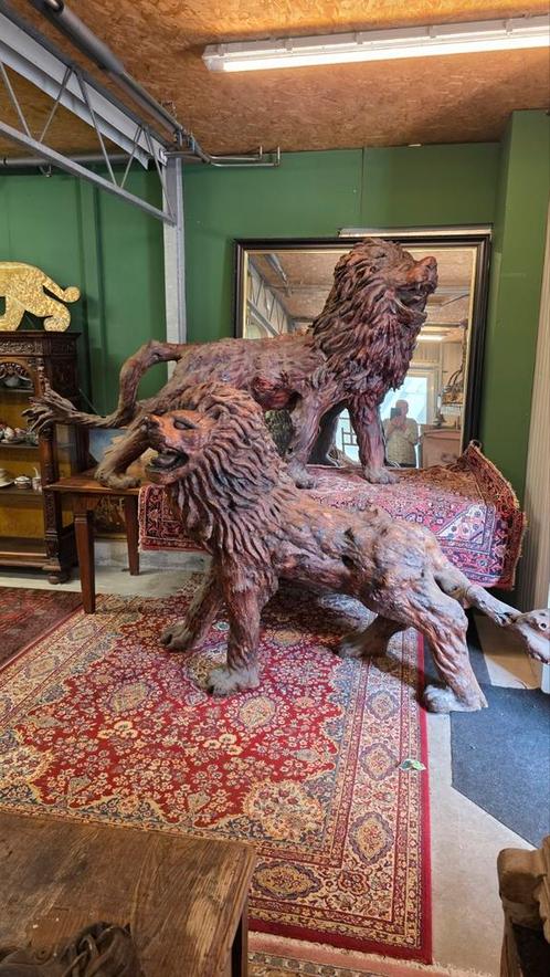 2 levensgrote houten 19e eeuwse Chinese tempelleeuwen 230 cm, Antiek en Kunst, Kunst | Beelden en Houtsnijwerken, Ophalen