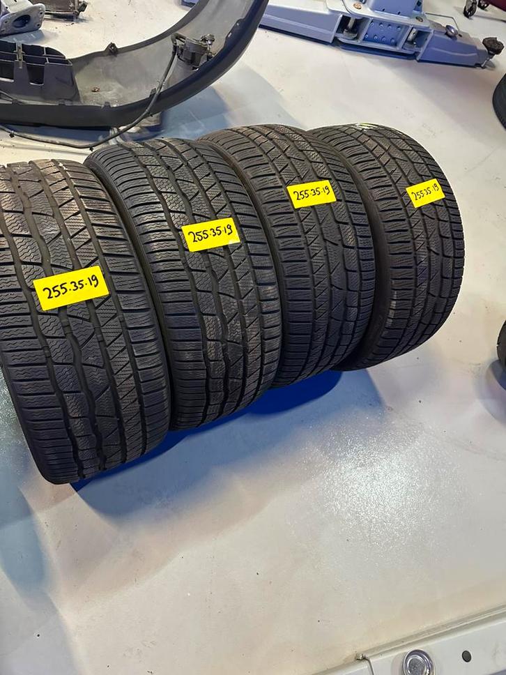 255-35-19 SET CONTINENTAL WINTERBANDEN & VREDESTEIN, Auto-onderdelen, Banden en Velgen, Band(en), Winterbanden, 19 inch, 255 mm