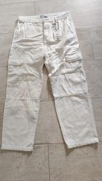 Baggy witte broek maat 42, Kleding | Heren, Spijkerbroeken en Jeans, Wit, Nieuw, Ophalen of Verzenden, Bershka