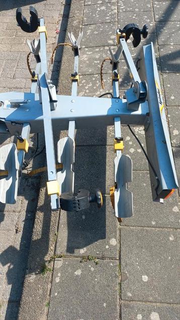spinder fietsendrager voor 3 fietsen beschikbaar voor biedingen