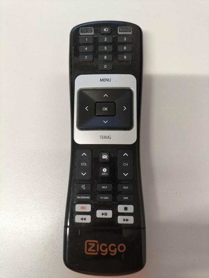 Afstandsbediening Ziggo, Audio, Tv en Foto, Afstandsbedieningen, Gebruikt, Origineel, Tv, Ophalen of Verzenden