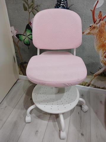 Ikea Kinderbureaustoel - Roze beschikbaar voor biedingen