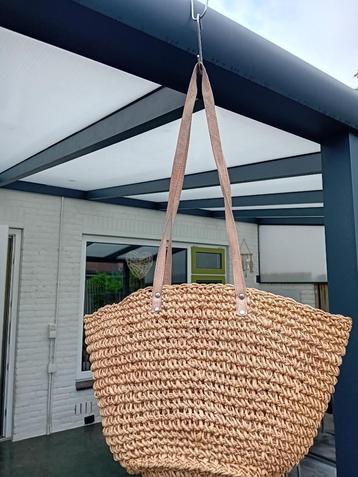 Mooie rieten strandtas / tas riet / shopper beschikbaar voor biedingen
