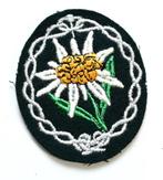 Mint Gebirgsjäger Edelweiss arm patch, Verzamelen, Verzenden, Landmacht, Duitsland, Embleem of Badge